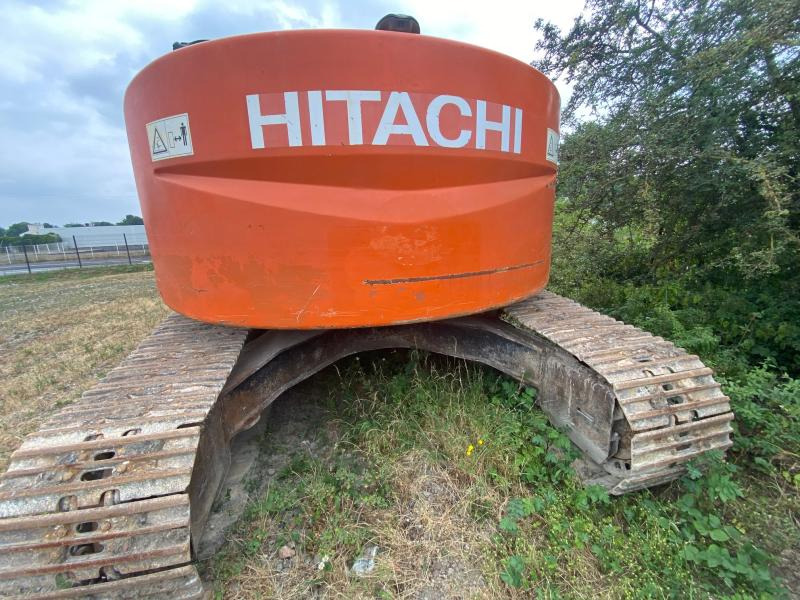 Hitachi ZX225USLC-3 - Верижен багер: снимка 4 Hitachi ZX225USLC-3 - Верижен багер: снимка 4