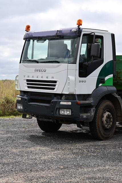 Iveco TRAKKER 380 - Мултилифт с кука камион: снимка 5 Iveco TRAKKER 380 - Мултилифт с кука камион: снимка 5