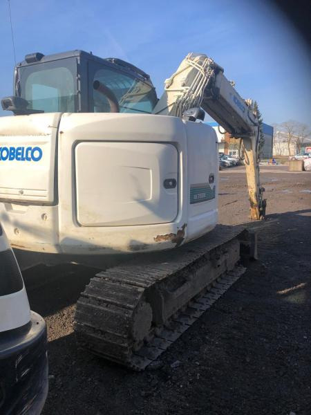 Kobelco SK 75SR-3E - Мини багер: снимка 3 Kobelco SK 75SR-3E - Мини багер: снимка 3