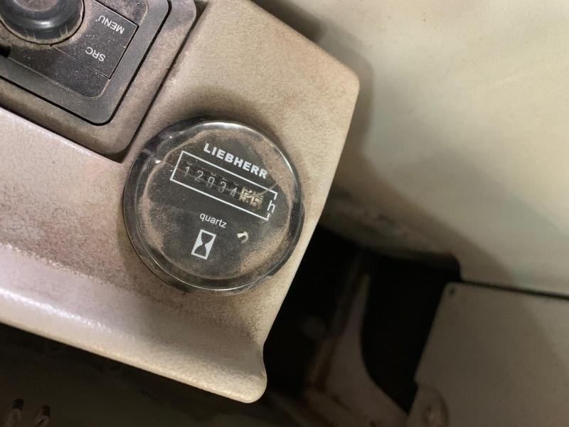 Liebherr R 904C HDSL - Верижен багер: снимка 4 Liebherr R 904C HDSL - Верижен багер: снимка 4