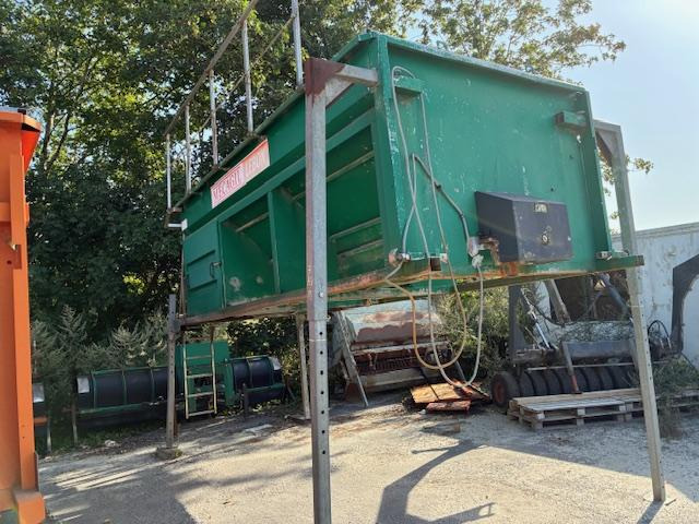 MEGAGIL LEBON FERRY 6,5M3 - Машина за разпръскване на сол/ Пясък: снимка 2 MEGAGIL LEBON FERRY 6,5M3 - Машина за разпръскване на сол/ Пясък: снимка 2