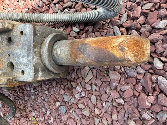 MONTABERT 125 - Хидравличен чук: снимка 5 MONTABERT 125 - Хидравличен чук: снимка 5