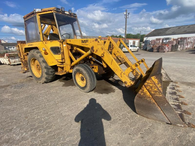 Massey Ferguson MF 500BII - Багер-товарач: снимка 2 Massey Ferguson MF 500BII - Багер-товарач: снимка 2