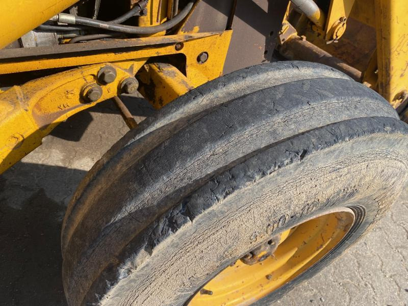 Багер-товарач Massey Ferguson MF 500BII: снимка 12