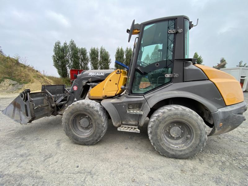 Mecalac AS 900 - Колесен товарач: снимка 1 Mecalac AS 900 - Колесен товарач: снимка 1