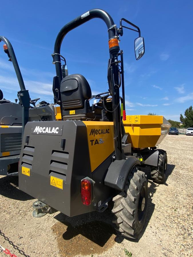 Mecalac TA 2SH - Мини самосвал: снимка 3 Mecalac TA 2SH - Мини самосвал: снимка 3