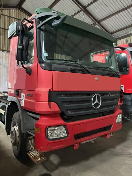 Mercedes 6X4 ACTROS 3341 - Мултилифт с кука камион: снимка 2 Mercedes 6X4 ACTROS 3341 - Мултилифт с кука камион: снимка 2