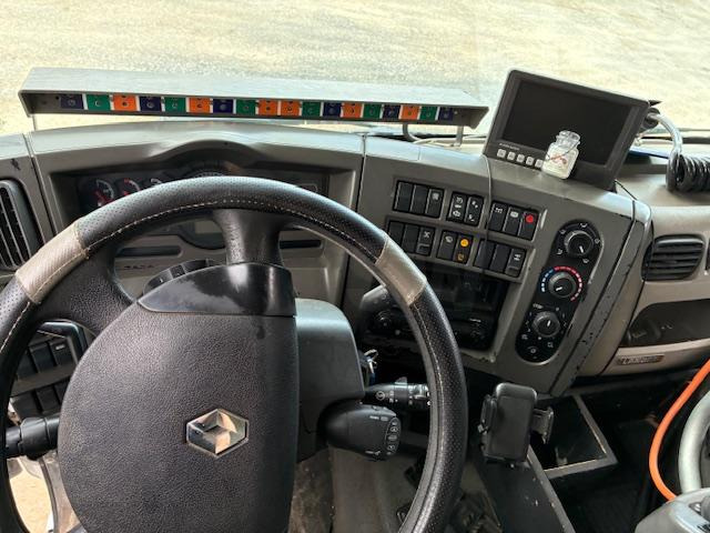 Гудронатор Renault GRAVILLONNEUSE RGS: снимка 6 Гудронатор Renault GRAVILLONNEUSE RGS: снимка 6