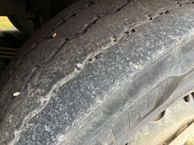 Гудронатор Renault GRAVILLONNEUSE RGS: снимка 9 Гудронатор Renault GRAVILLONNEUSE RGS: снимка 9