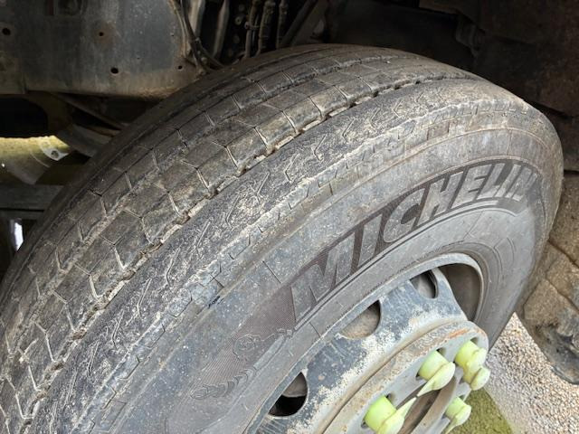 Гудронатор Renault GRAVILLONNEUSE RGS: снимка 10 Гудронатор Renault GRAVILLONNEUSE RGS: снимка 10