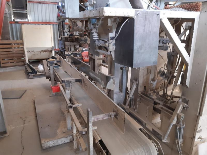 TECHNIPES ENSACHEUSE WEIGHER 400 - Строително оборудване: снимка 5 TECHNIPES ENSACHEUSE WEIGHER 400 - Строително оборудване: снимка 5