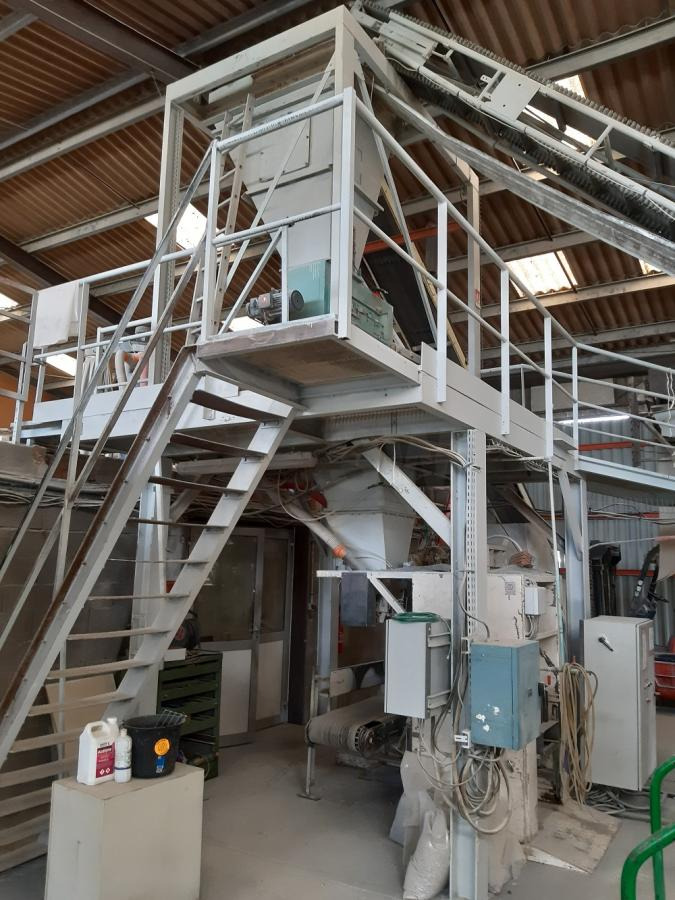 TECHNIPES ENSACHEUSE WEIGHER 400 - Строително оборудване: снимка 1 TECHNIPES ENSACHEUSE WEIGHER 400 - Строително оборудване: снимка 1