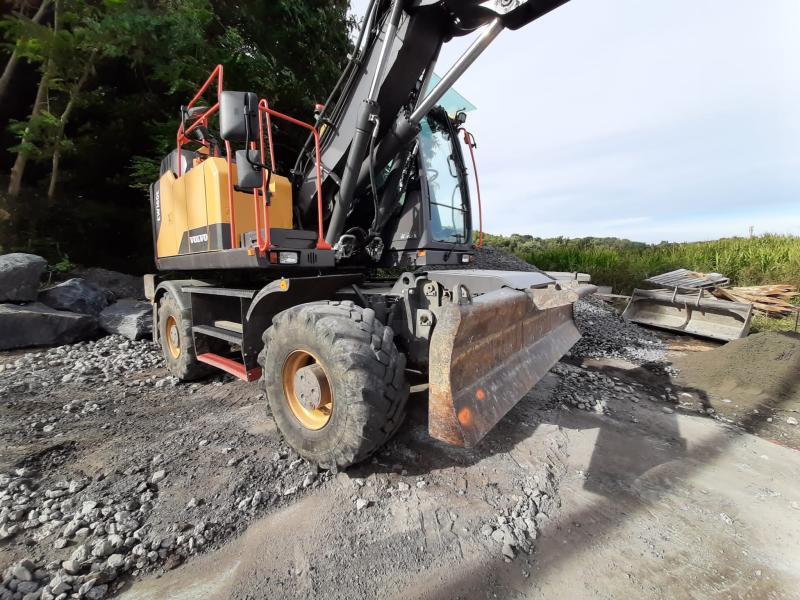 Volvo EW 160E - Колесен багер: снимка 2 Volvo EW 160E - Колесен багер: снимка 2