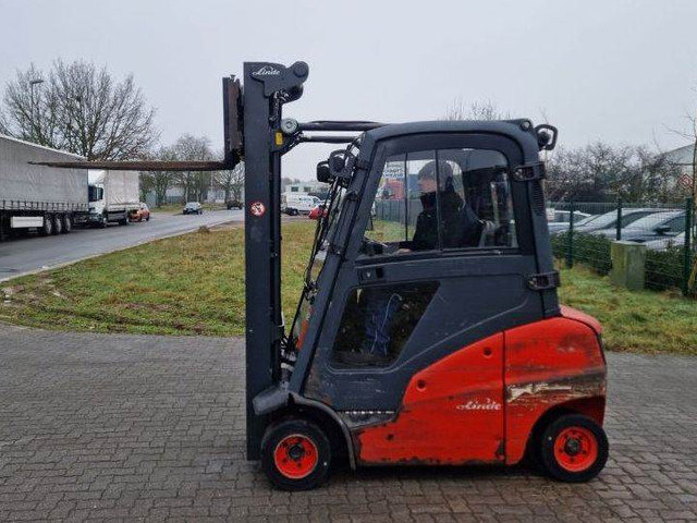 Linde H20D-01 - Дизелов мотокар: снимка 1 Linde H20D-01 - Дизелов мотокар: снимка 1