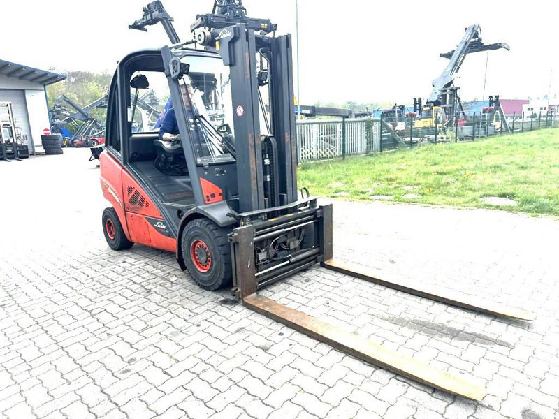 Linde H30D-02 - Дизелов мотокар: снимка 3 Linde H30D-02 - Дизелов мотокар: снимка 3