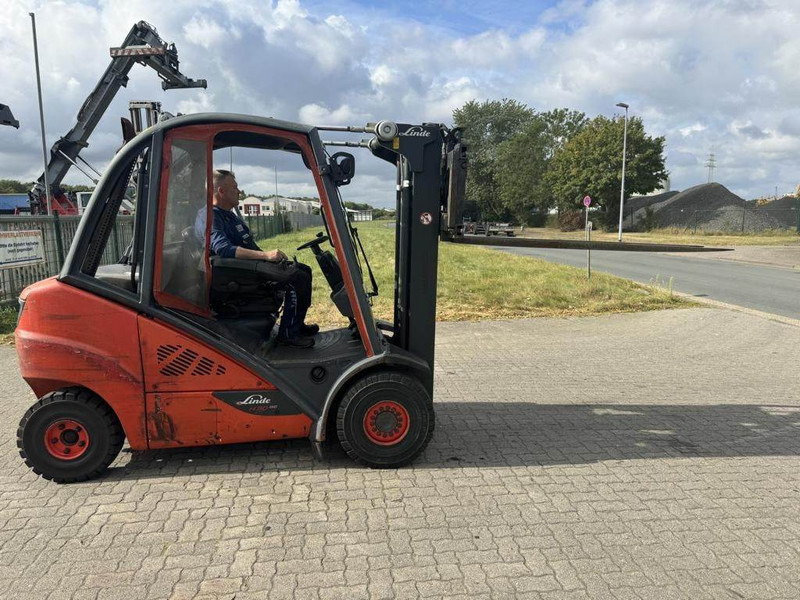 Linde H30D-02 - Дизелов мотокар: снимка 4 Linde H30D-02 - Дизелов мотокар: снимка 4