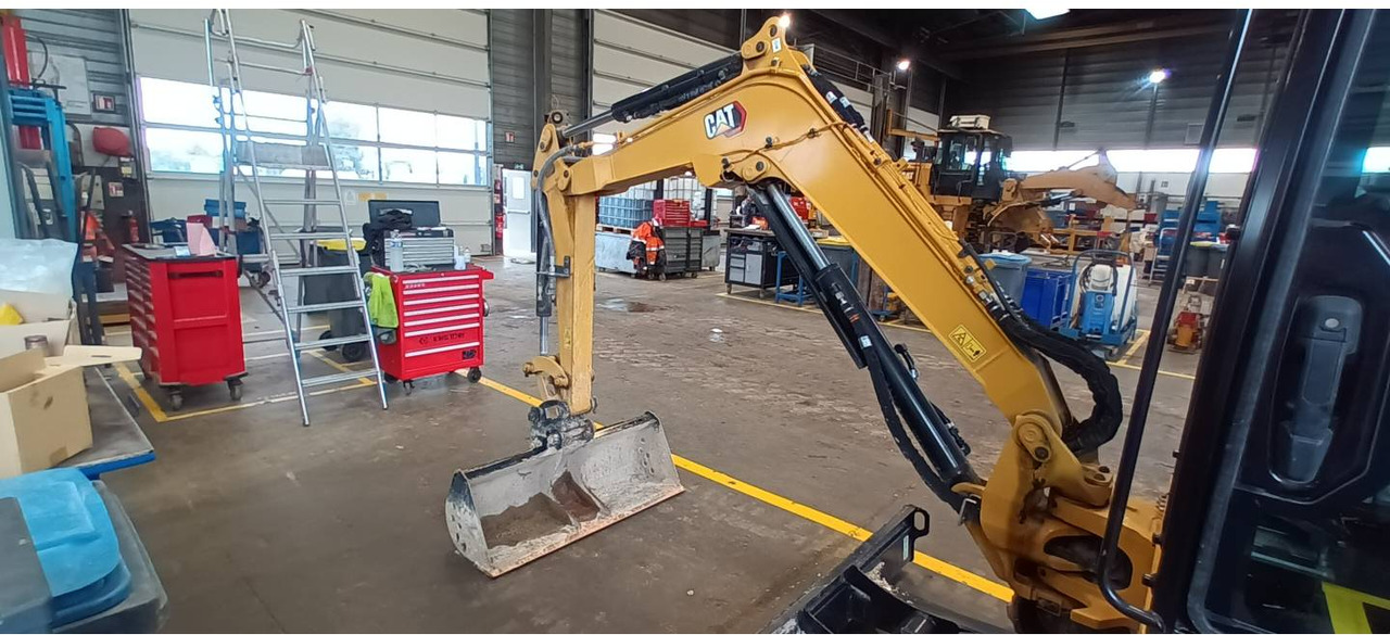 CAT 302.7 - Верижен багер: снимка 2 CAT 302.7 - Верижен багер: снимка 2