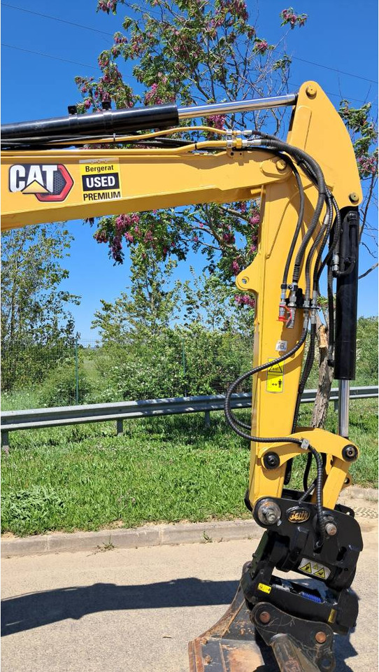 Верижен багер CAT 306 CR: снимка 19