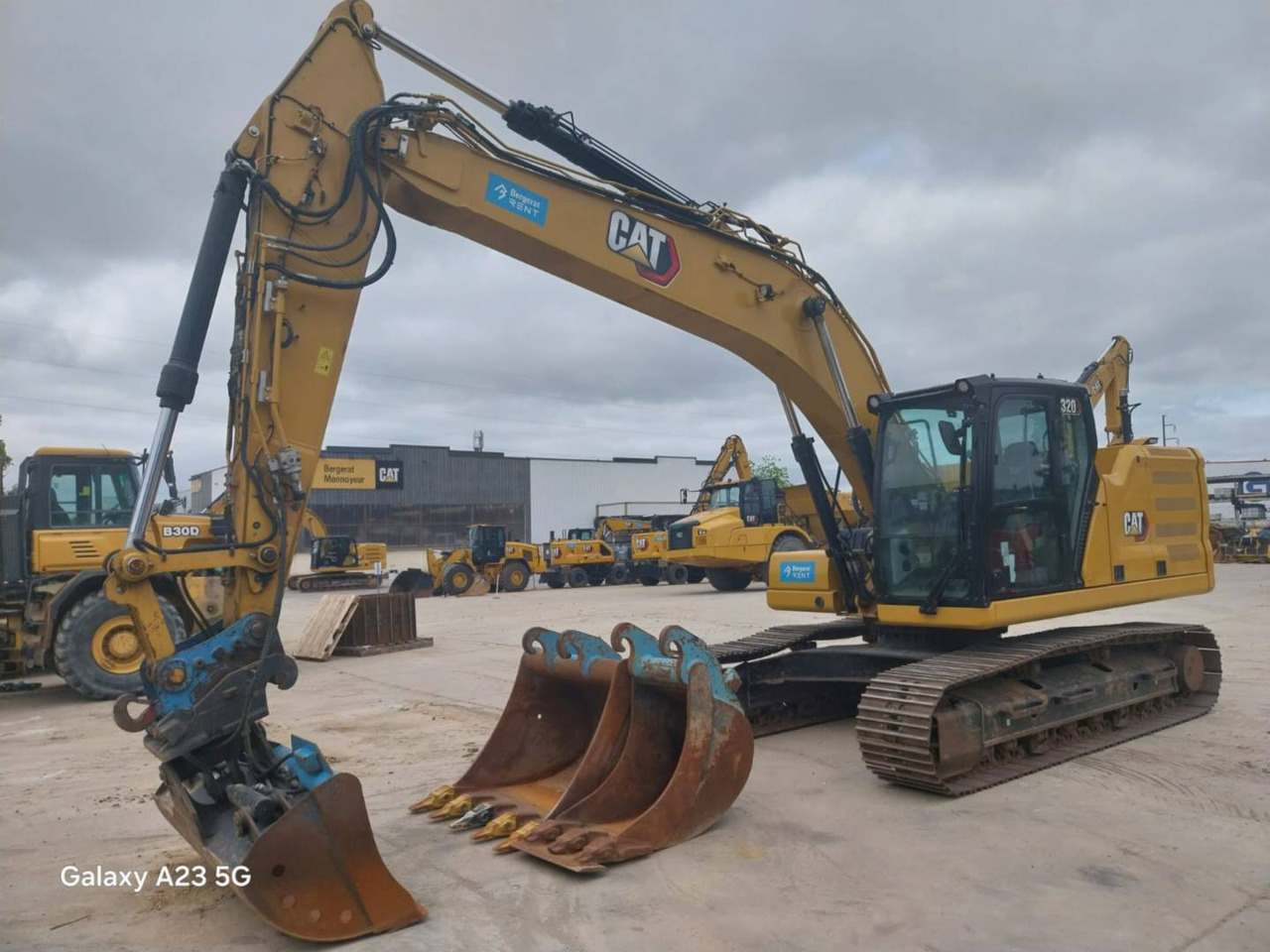 CAT 320 - Верижен багер: снимка 1 CAT 320 - Верижен багер: снимка 1