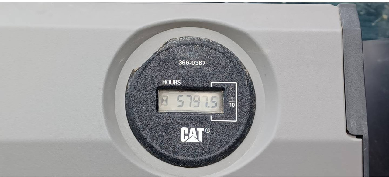 CAT 320F - Верижен багер: снимка 5 CAT 320F - Верижен багер: снимка 5