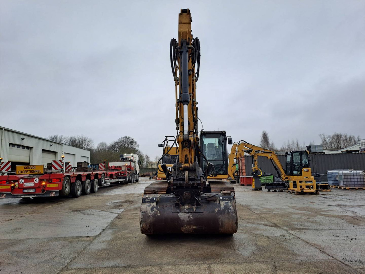 CAT 323 - Верижен багер: снимка 3 CAT 323 - Верижен багер: снимка 3