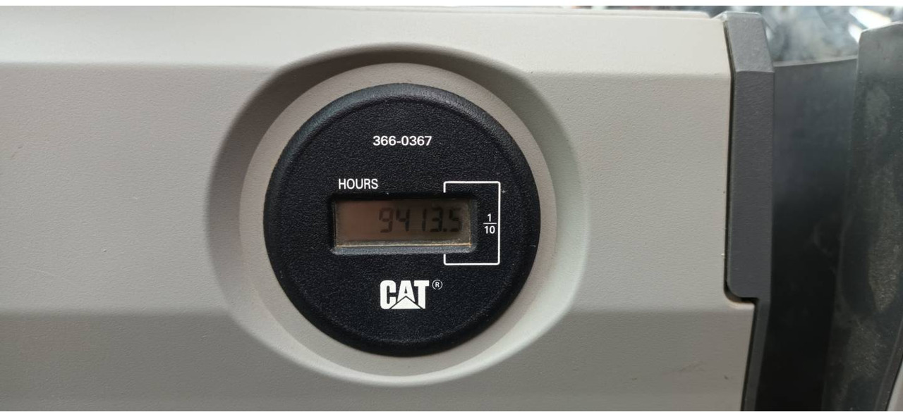 CAT 330F - Верижен багер: снимка 5 CAT 330F - Верижен багер: снимка 5