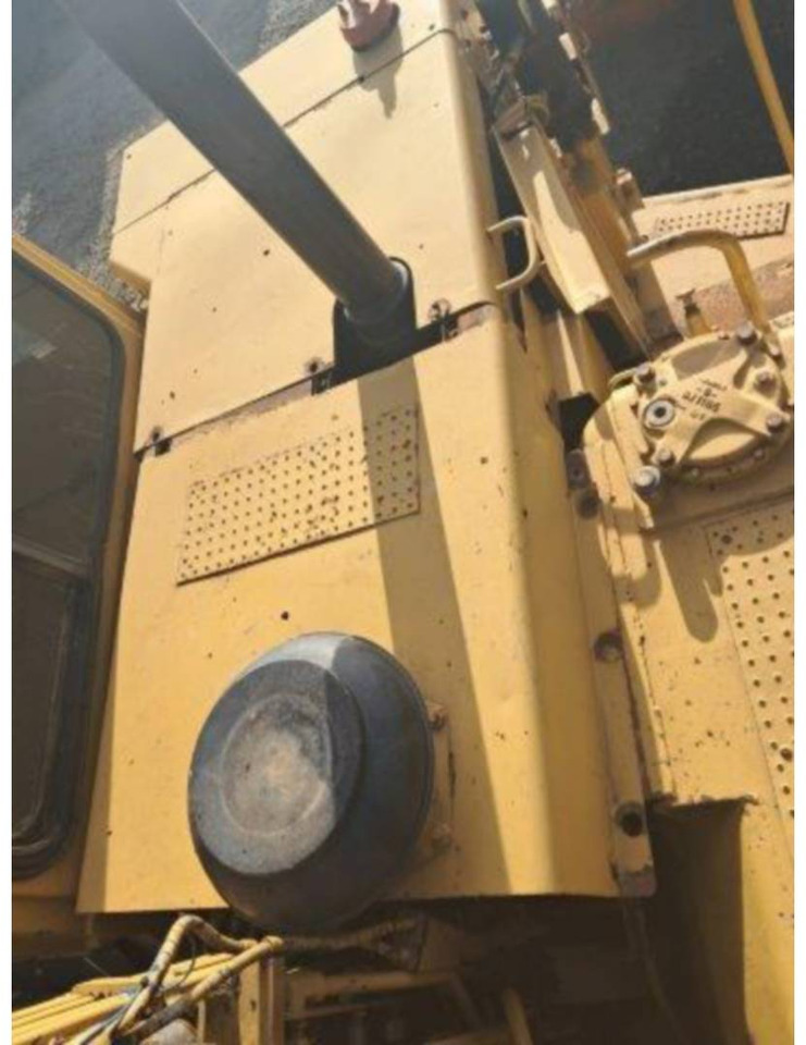 Скрепер CAT 621F: снимка 16 Скрепер CAT 621F: снимка 16