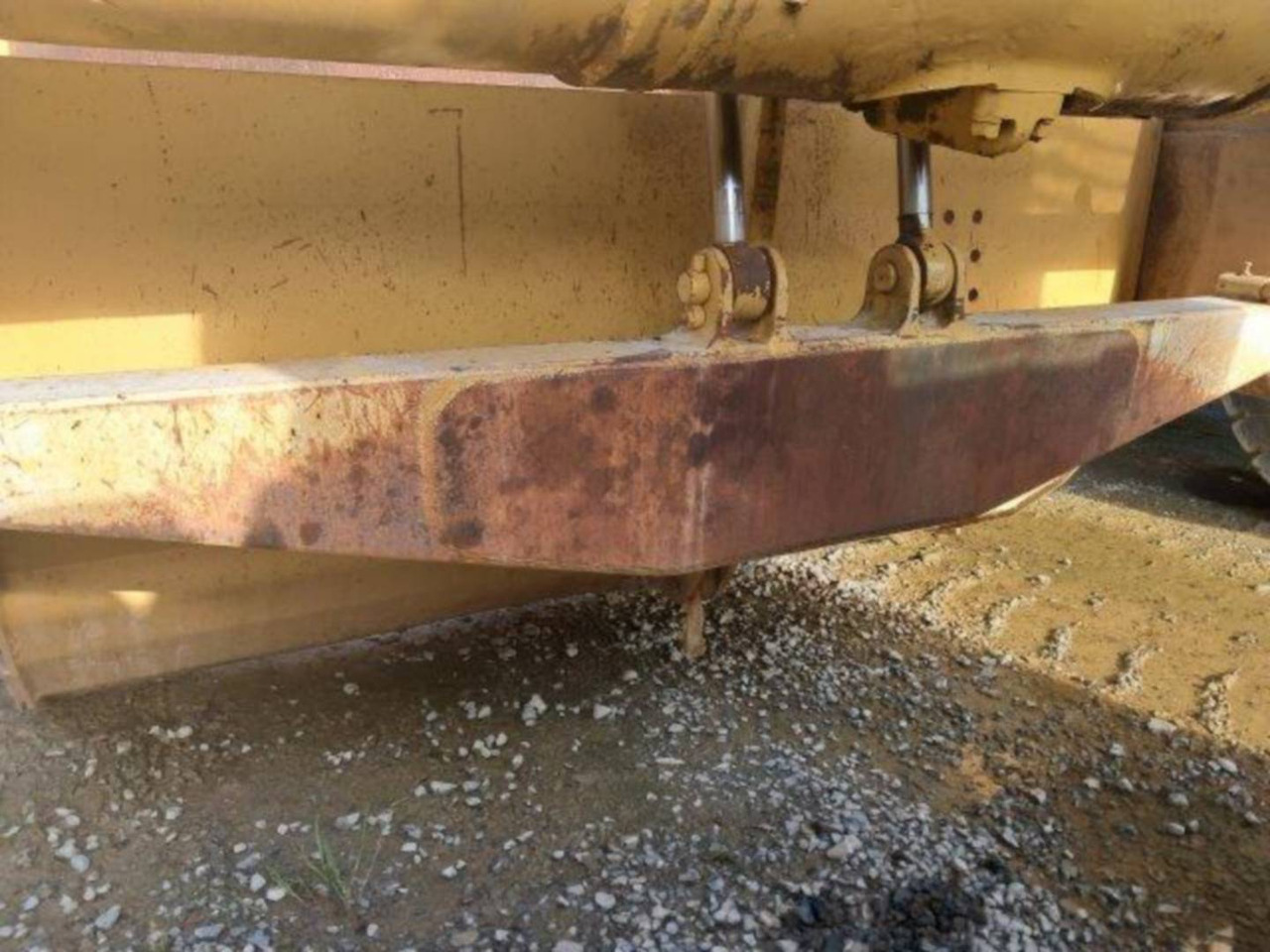 Скрепер CAT 621F: снимка 13 Скрепер CAT 621F: снимка 13