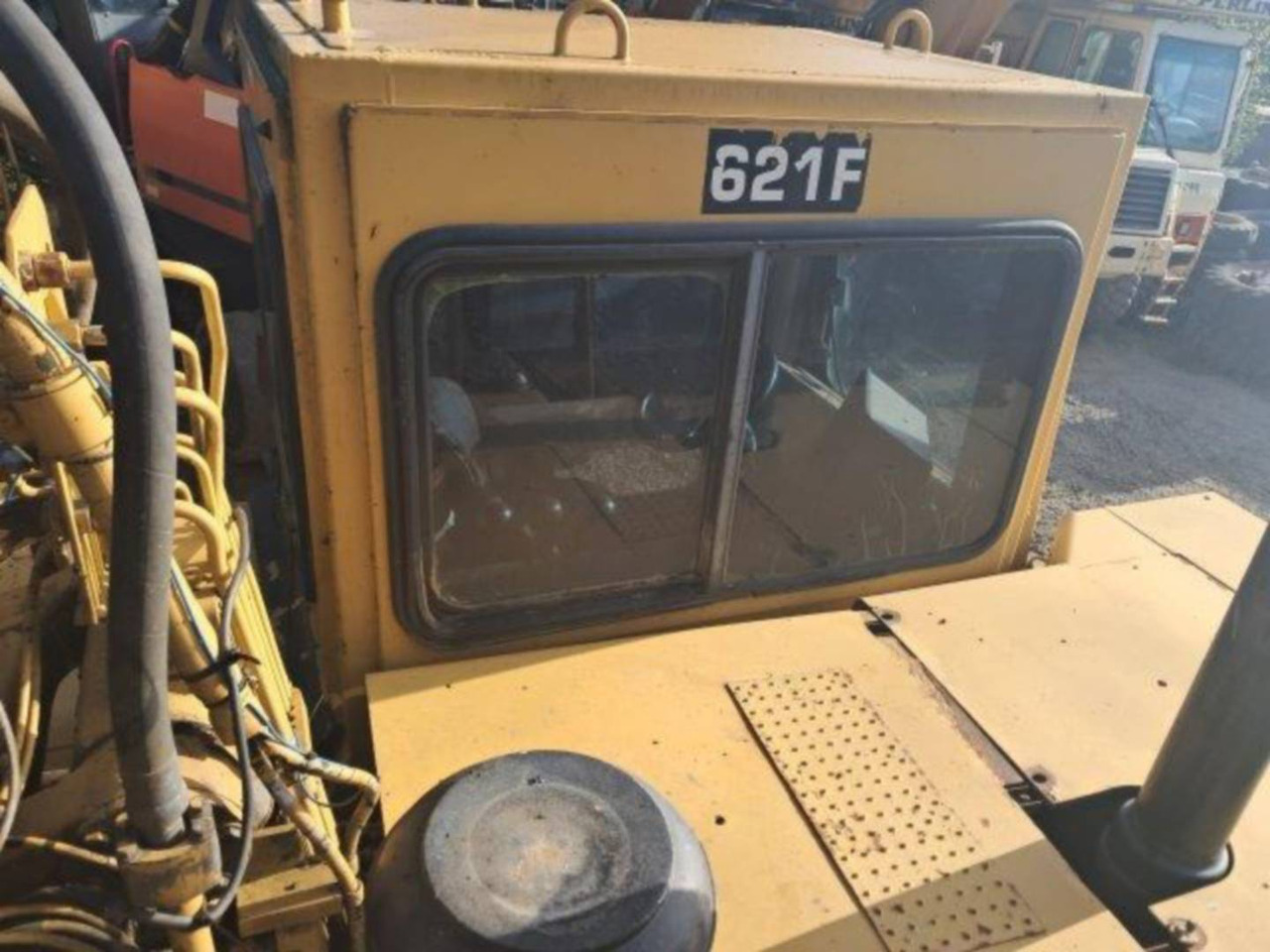 Скрепер CAT 621F: снимка 12 Скрепер CAT 621F: снимка 12