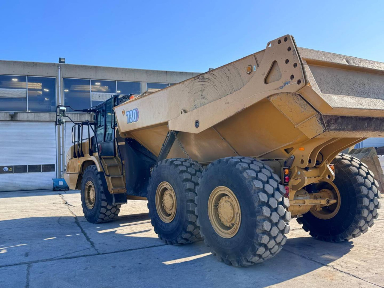 CAT 730-04 - Съчленен самосвал: снимка 4 CAT 730-04 - Съчленен самосвал: снимка 4