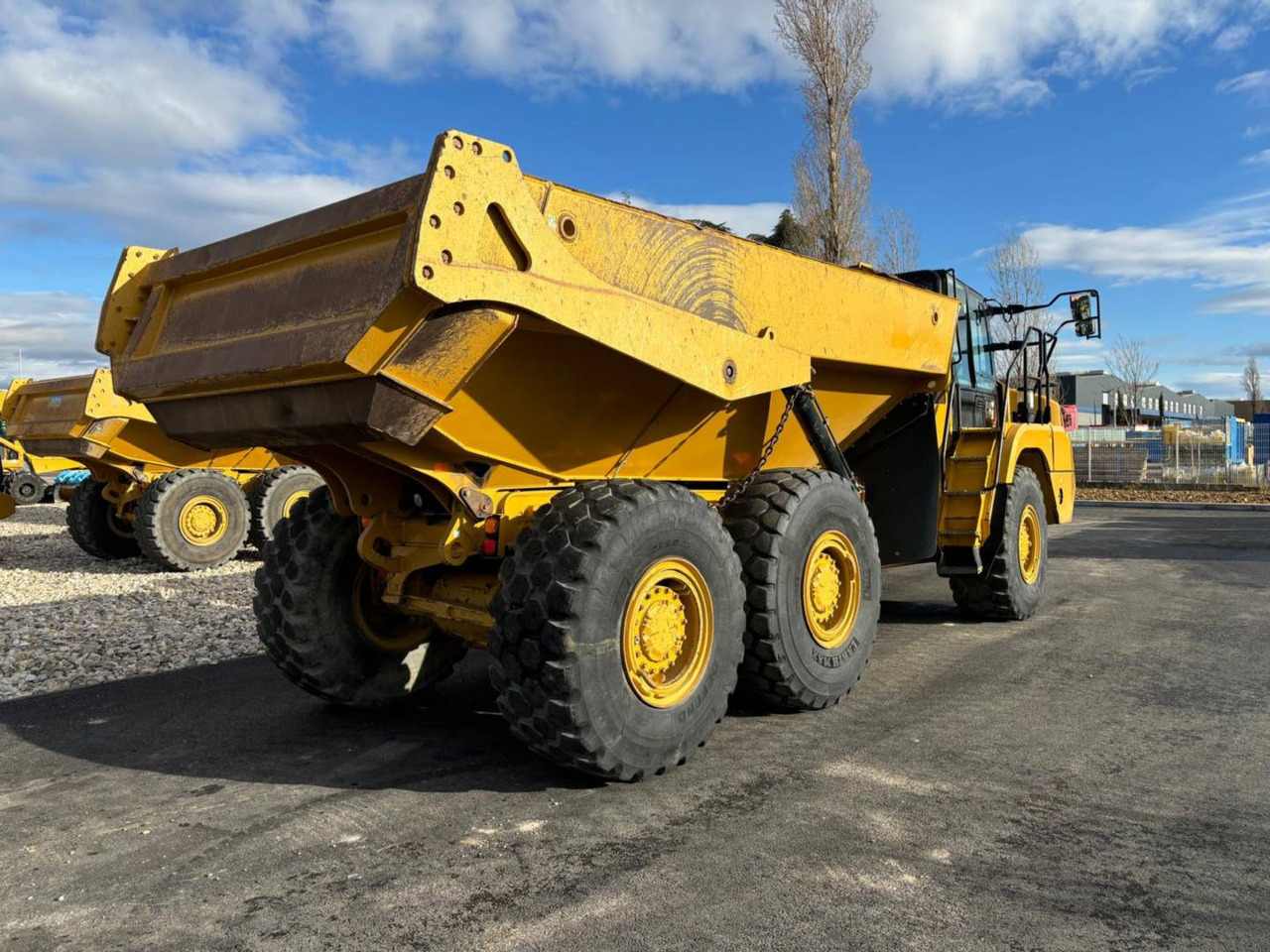CAT 730 - Съчленен самосвал: снимка 3 CAT 730 - Съчленен самосвал: снимка 3