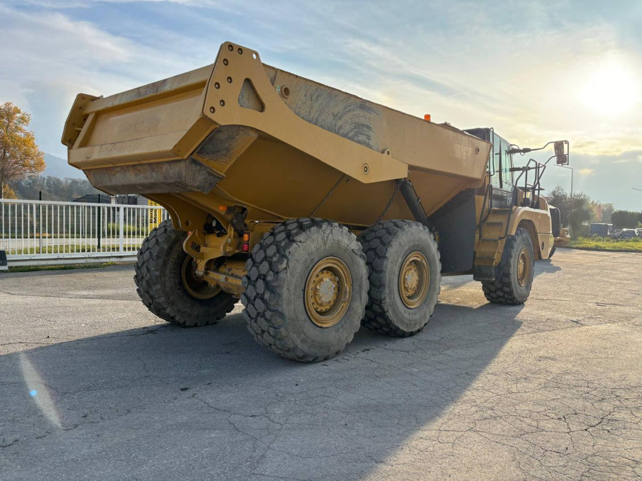 CAT 730 - Съчленен самосвал: снимка 4 CAT 730 - Съчленен самосвал: снимка 4