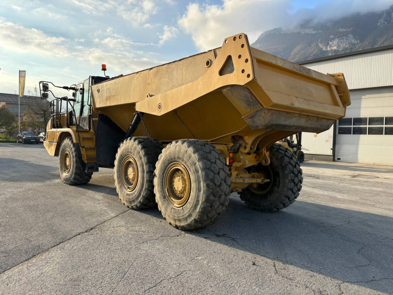 CAT 730 - Съчленен самосвал: снимка 5 CAT 730 - Съчленен самосвал: снимка 5