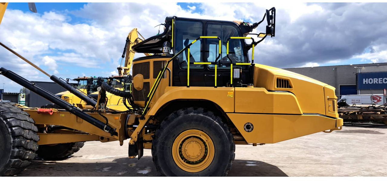 CAT 730 - Съчленен самосвал: снимка 3 CAT 730 - Съчленен самосвал: снимка 3