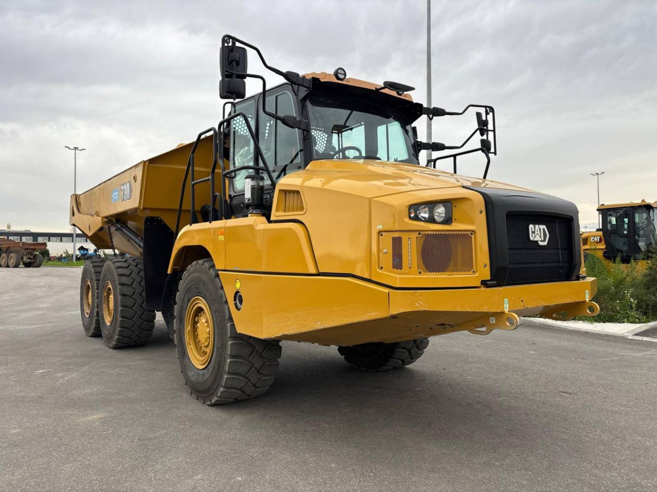 CAT 730 - Съчленен самосвал: снимка 1 CAT 730 - Съчленен самосвал: снимка 1