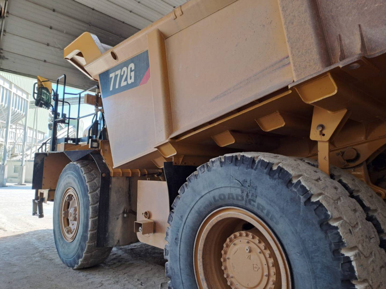 Кариерен самосвал CAT 772G: снимка 28