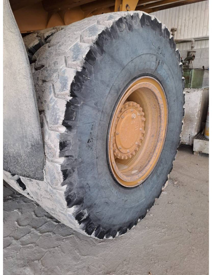 Кариерен самосвал CAT 772G: снимка 27