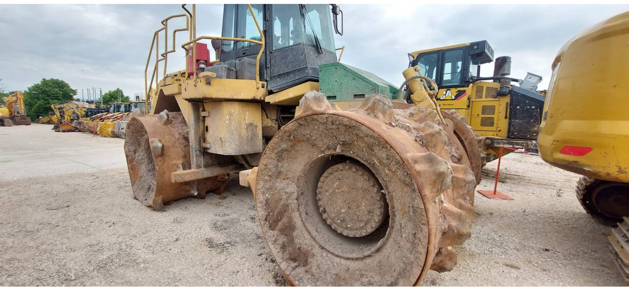 CAT 826G - Булдозер: снимка 1 CAT 826G - Булдозер: снимка 1