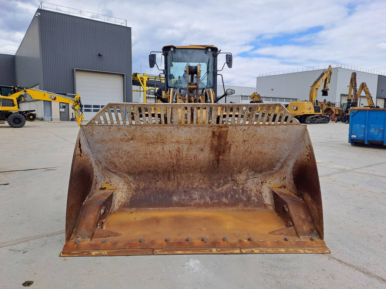 CAT 926M - Колесен товарач: снимка 3 CAT 926M - Колесен товарач: снимка 3