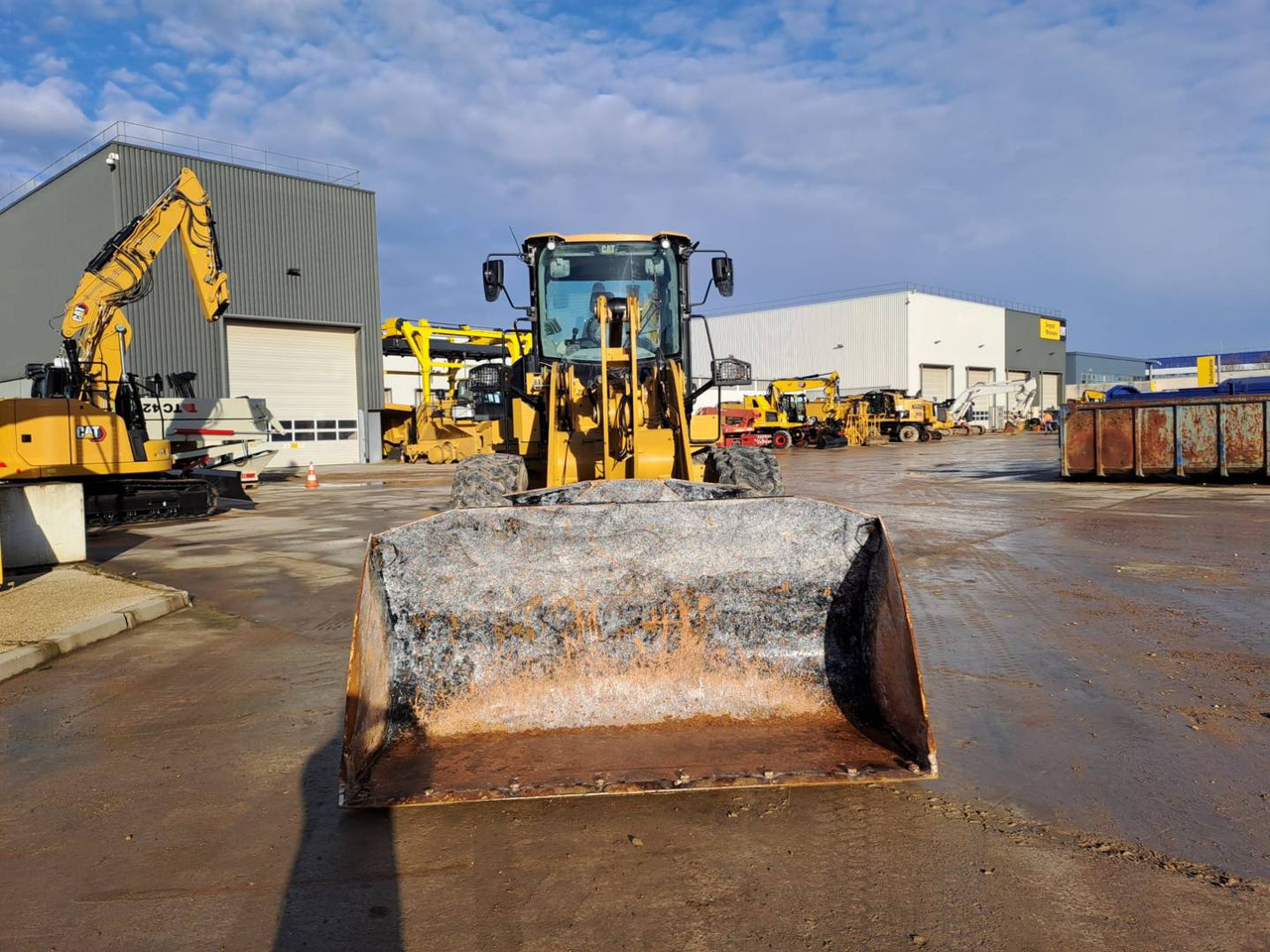 CAT 930M - Колесен товарач: снимка 3 CAT 930M - Колесен товарач: снимка 3