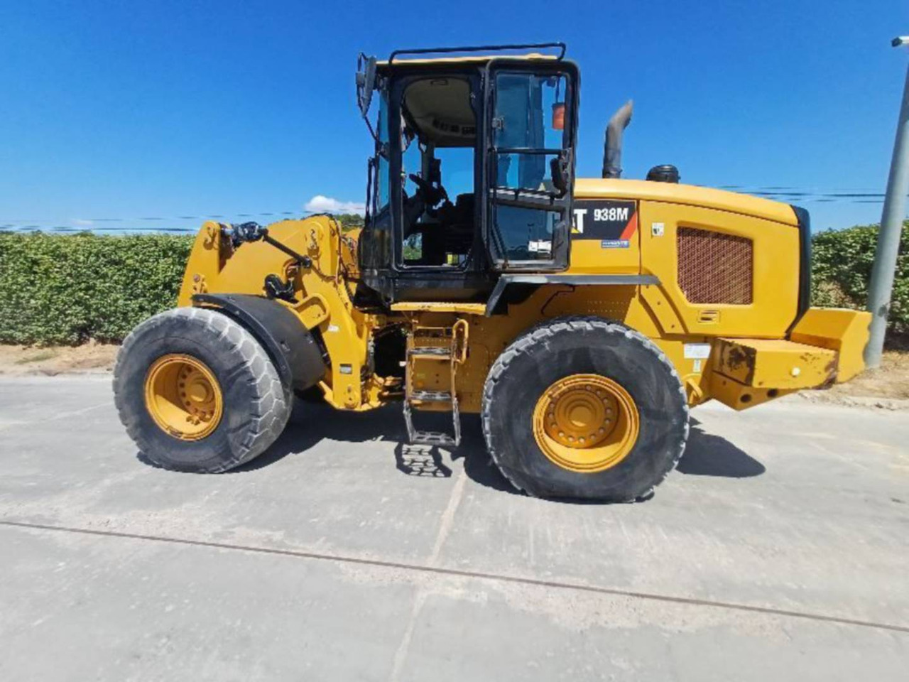 CAT 938M - Колесен товарач: снимка 5 CAT 938M - Колесен товарач: снимка 5