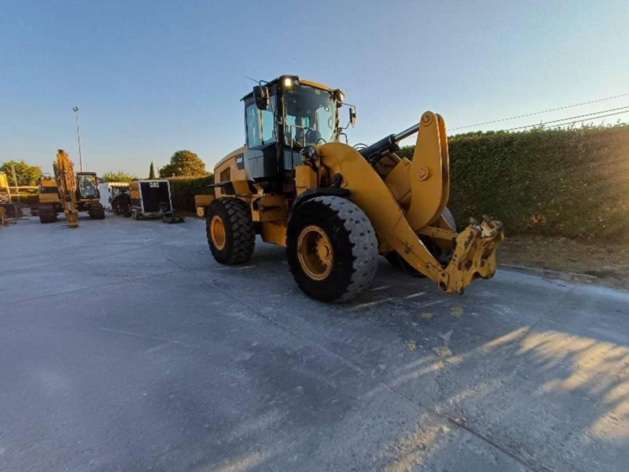 CAT 938M - Колесен товарач: снимка 1 CAT 938M - Колесен товарач: снимка 1