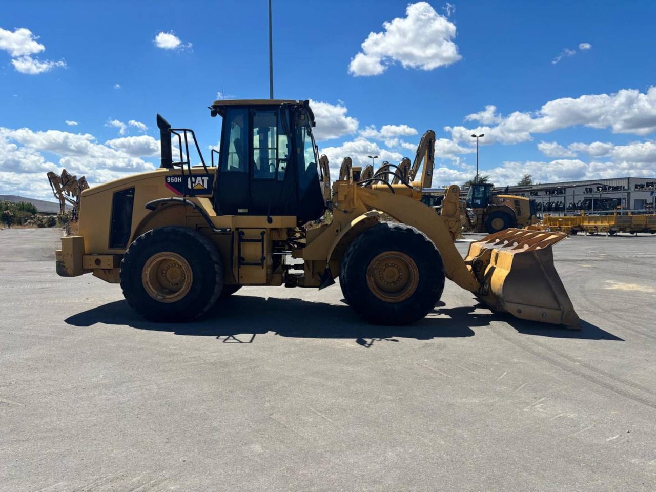 CAT 950H - Колесен товарач: снимка 3 CAT 950H - Колесен товарач: снимка 3