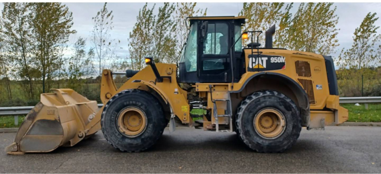 Колесен товарач CAT 950M: снимка 7