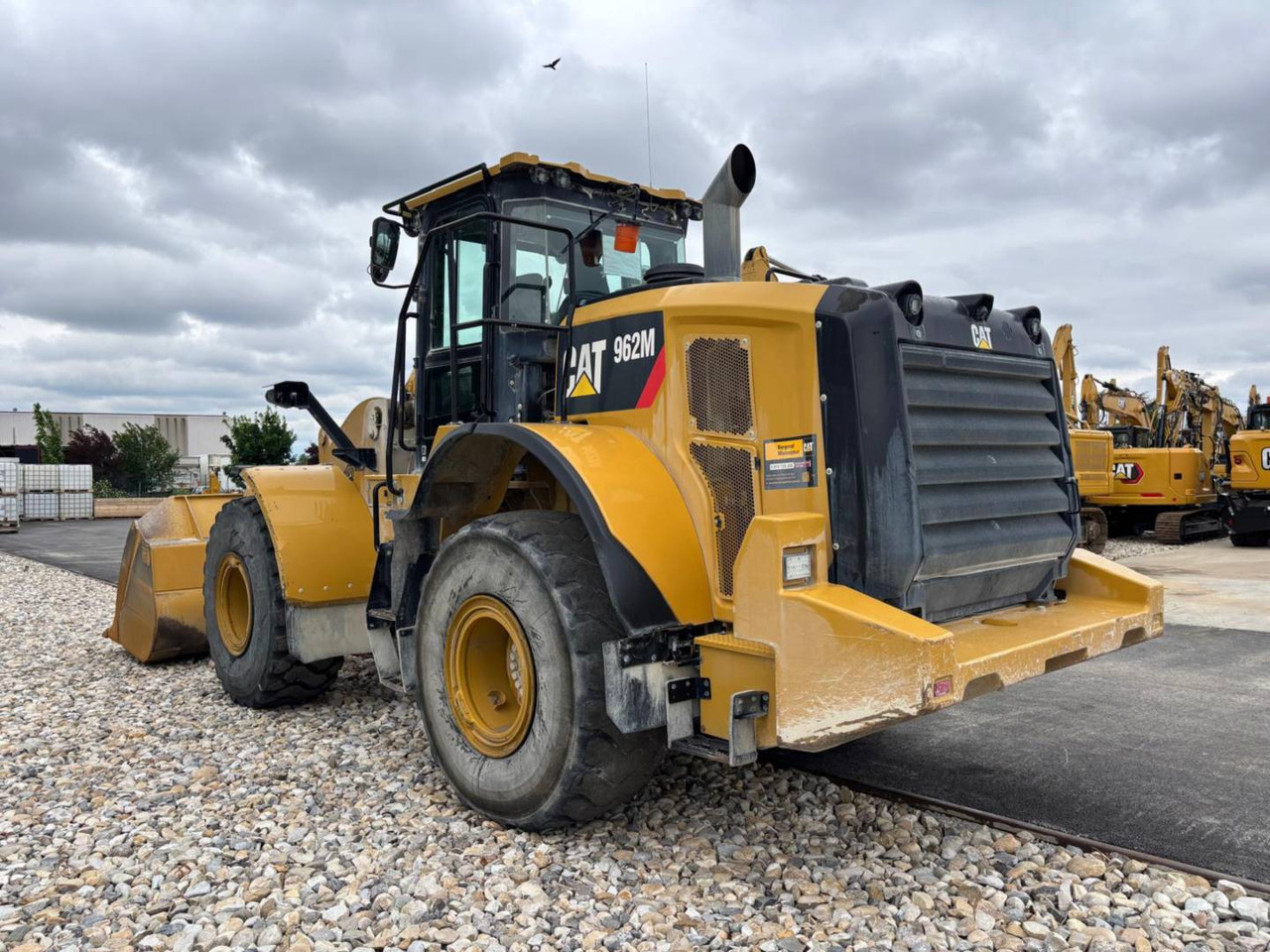 CAT 962M - Колесен товарач: снимка 3 CAT 962M - Колесен товарач: снимка 3