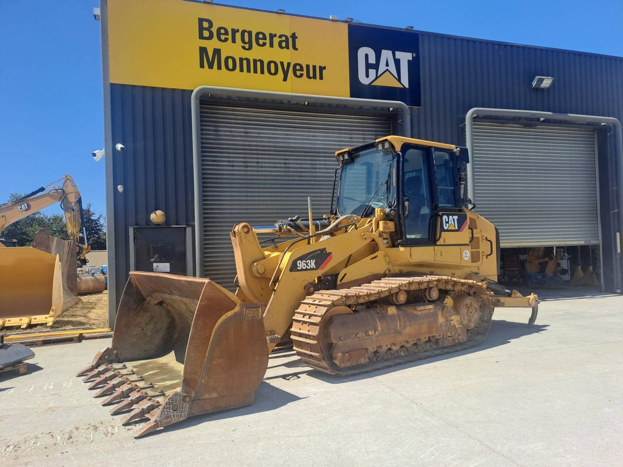 CAT 963K - Верижен товарач: снимка 1 CAT 963K - Верижен товарач: снимка 1