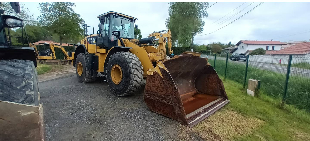 CAT 972M XE - Колесен товарач: снимка 2 CAT 972M XE - Колесен товарач: снимка 2