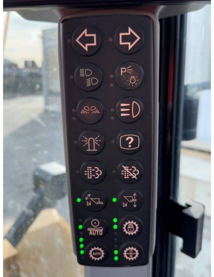 Колесен товарач CAT 980M: снимка 27