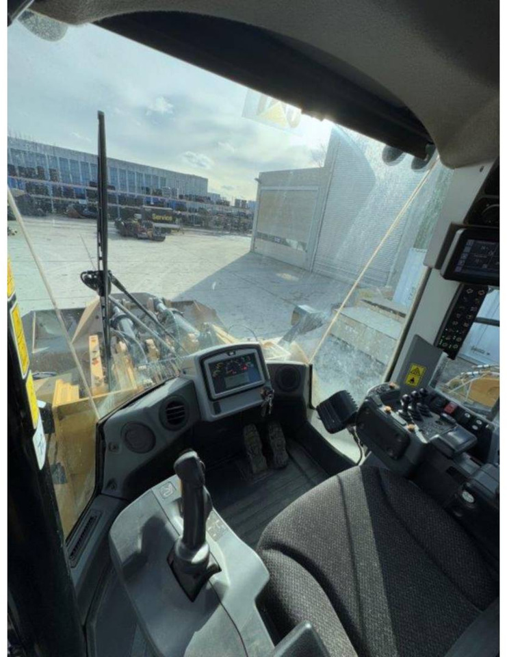 Колесен товарач CAT 980M: снимка 25