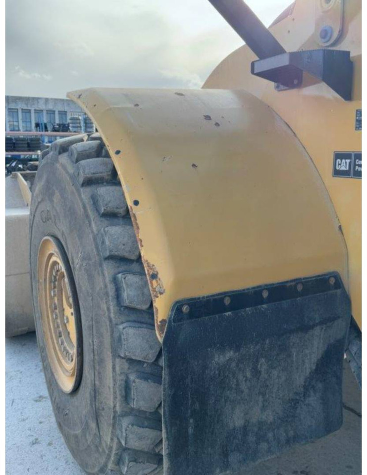 Колесен товарач CAT 980M: снимка 14